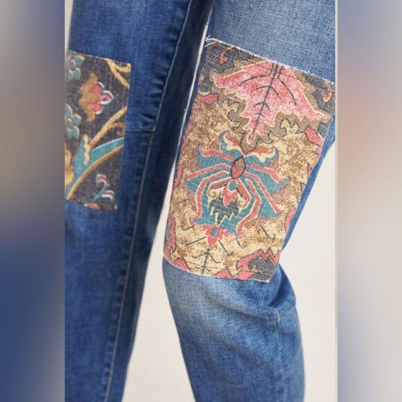 Anthropologie Pilcro Jeans Tapestry patchwork boyfriend mid Rise Distressed 26 - Picture 2 of 11